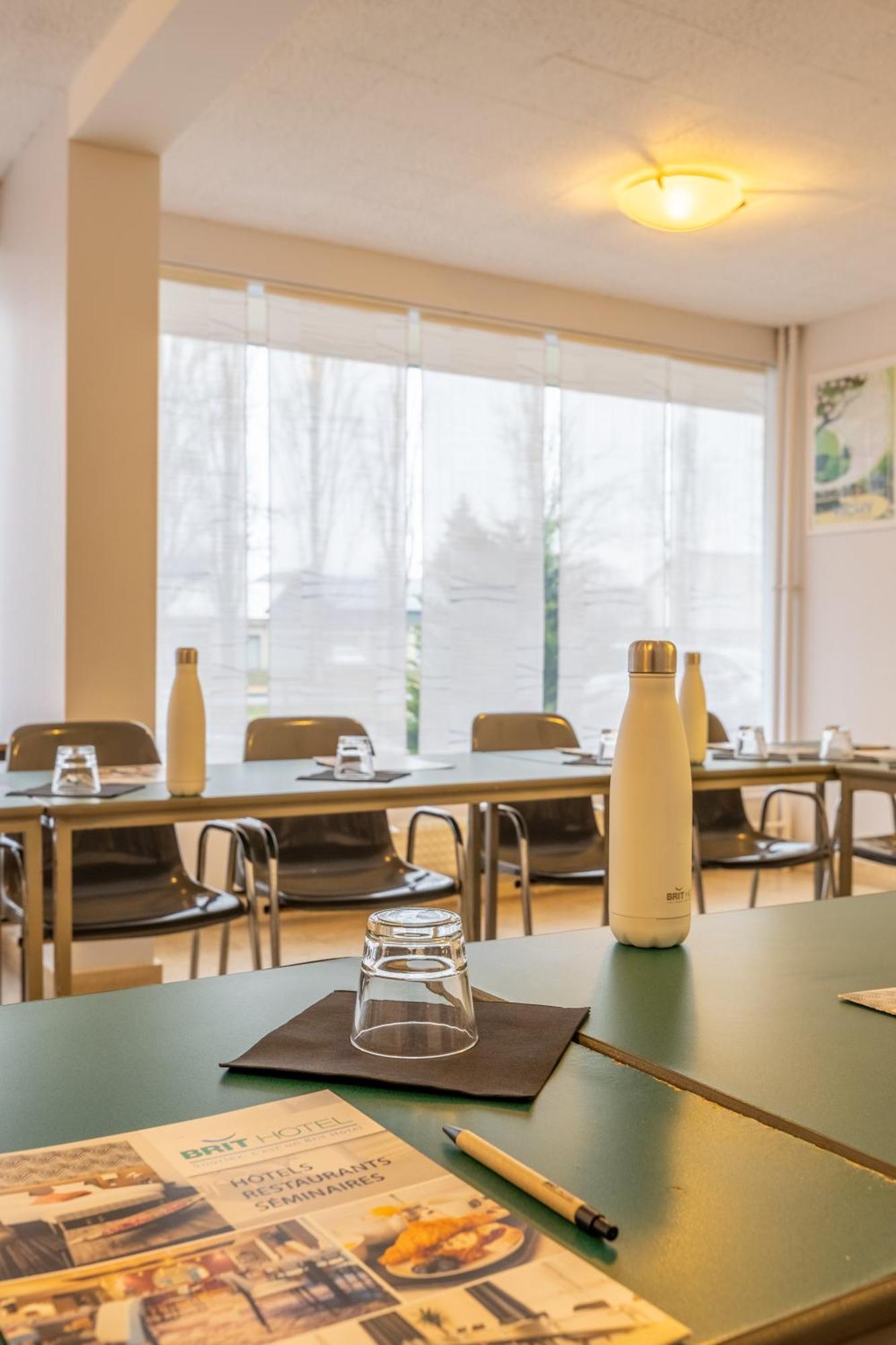 Brit Hotel Le Parc Vichy Bellerive-sur-Allier Exterior photo